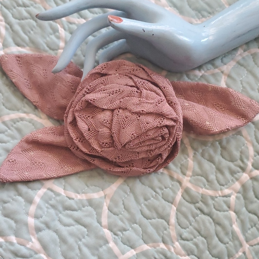 Missoni  flower pin